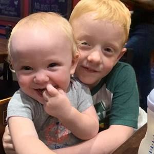 Meet your Posher, Hollie